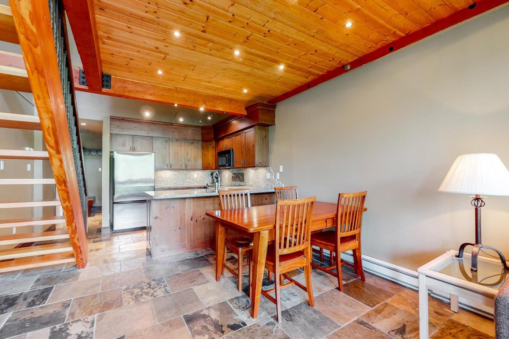 Greystone Lodge Whistler Phòng bức ảnh